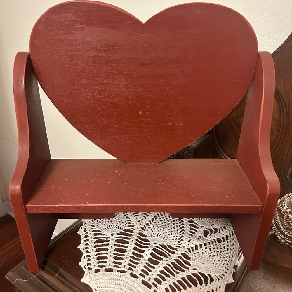 Heart-Shaped Wooden Shelf